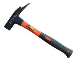 Молоток кровельный 450 гр. с фиберглассовой ручкой STARTUL PROFI 