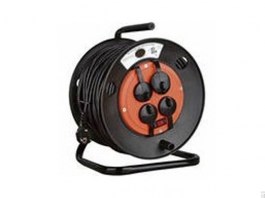 Удлинитель на катушке 30м (4 роз., 3,5 вВт, з/к, IP44, ПВС) УС1-43113 Бриль (3,5кВт; провод 3х1,5мм2; степень защиты: IP44; з/к - с заземляющим контак (21225)